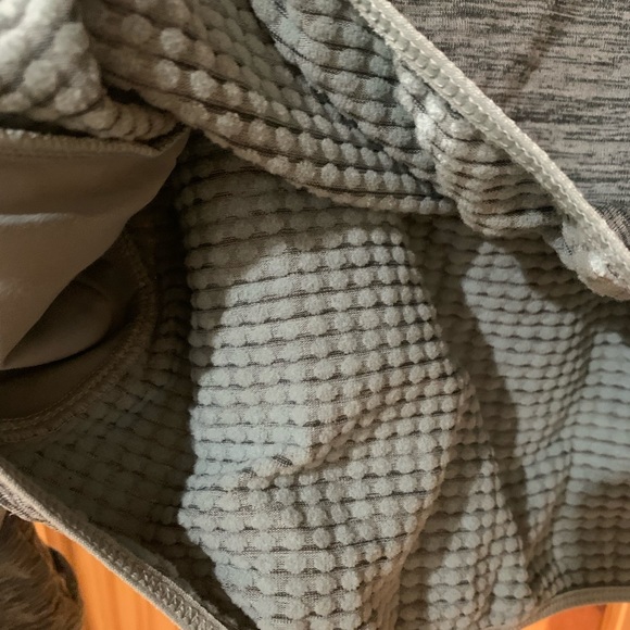 Nike cowl next shirt - Picture 5 of 5